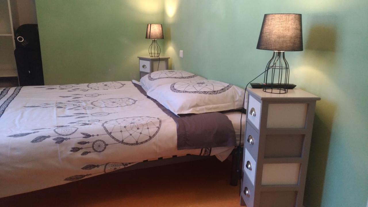 Le Lion D'Or Hotel Avrille  Bagian luar foto